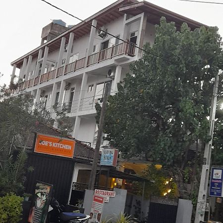 Hotel Remember Hikkaduwa Exteriör bild