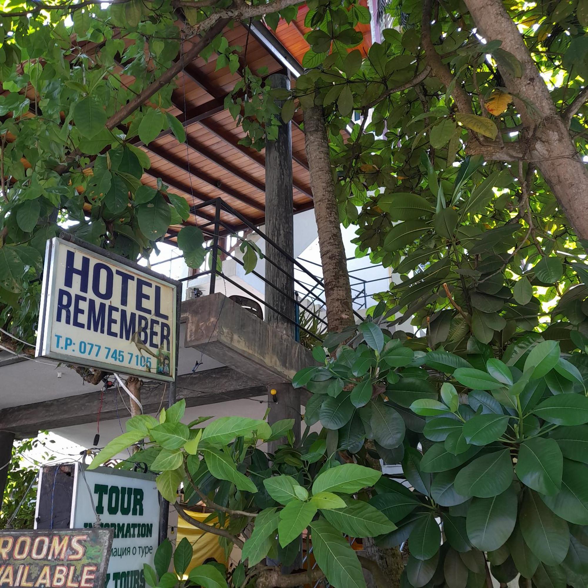 Hotel Remember Hikkaduwa Exteriör bild